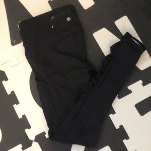 Lulu lemon yoga pants w side pockets